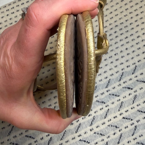 Tory Burch Gold Sandals 9.5 - Picture 8 of 10